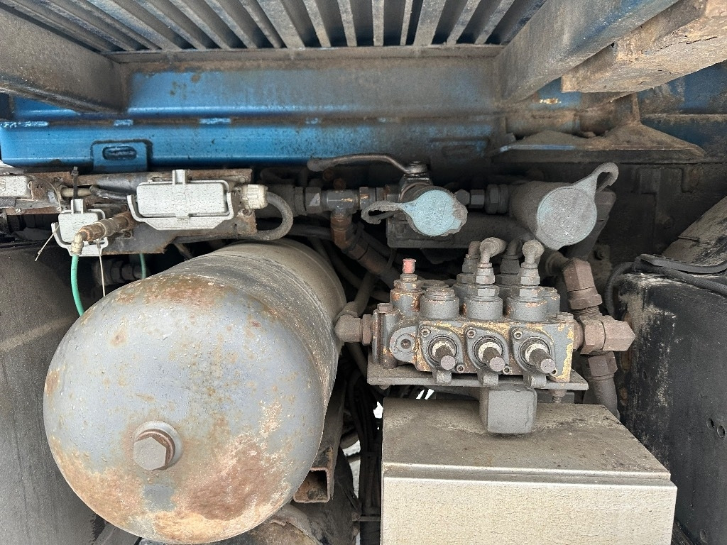 Volvo FH 13 500hv 8x4*4 - Автоманипулятор: фото 3 Volvo FH 13 500hv 8x4*4 - Автоманипулятор: фото 3