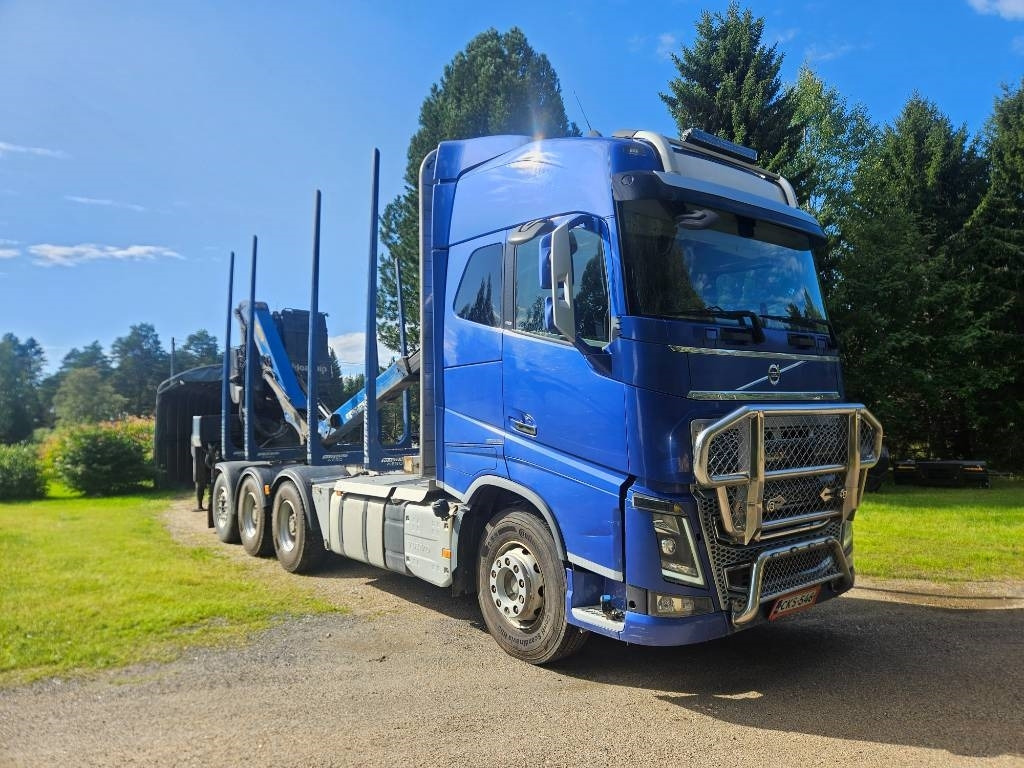 Volvo FH 16 750 8x4 76tn yhdistelmä - Лесовоз: фото 1 Volvo FH 16 750 8x4 76tn yhdistelmä - Лесовоз: фото 1