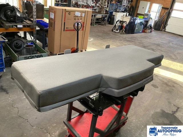 Scania Extendable bed – Scania 2674178 - Кабина и интерьер для Грузовиков: фото 1 Scania Extendable bed – Scania 2674178 - Кабина и интерьер для Грузовиков: фото 1