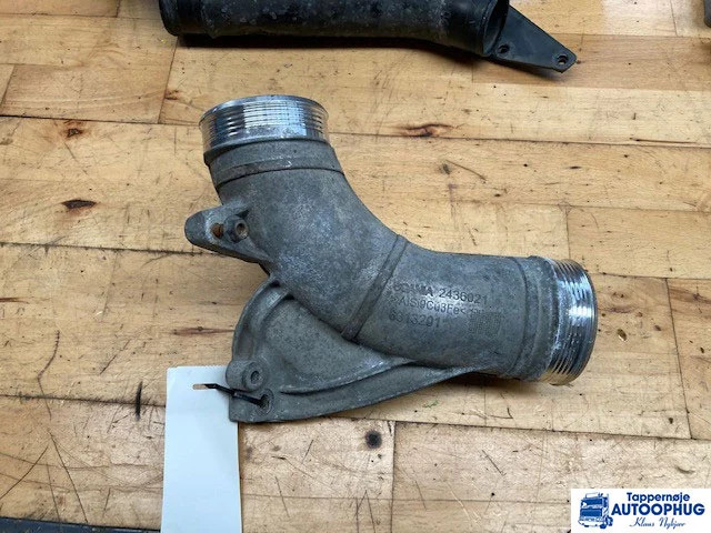 Scania Intercooler rør Scania 2436021 - Двигатель и запчасти для Грузовиков: фото 1 Scania Intercooler rør Scania 2436021 - Двигатель и запчасти для Грузовиков: фото 1