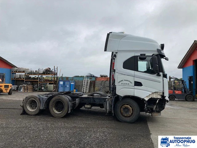 Iveco S-Way 570 6X2 - Тягач: фото 3 Iveco S-Way 570 6X2 - Тягач: фото 3