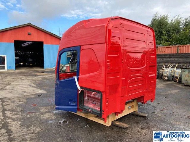 Volvo FH4 førerhus / cabine / CAP HI 215 - Кабина и интерьер для Грузовиков: фото 5 Volvo FH4 førerhus / cabine / CAP HI 215 - Кабина и интерьер для Грузовиков: фото 5