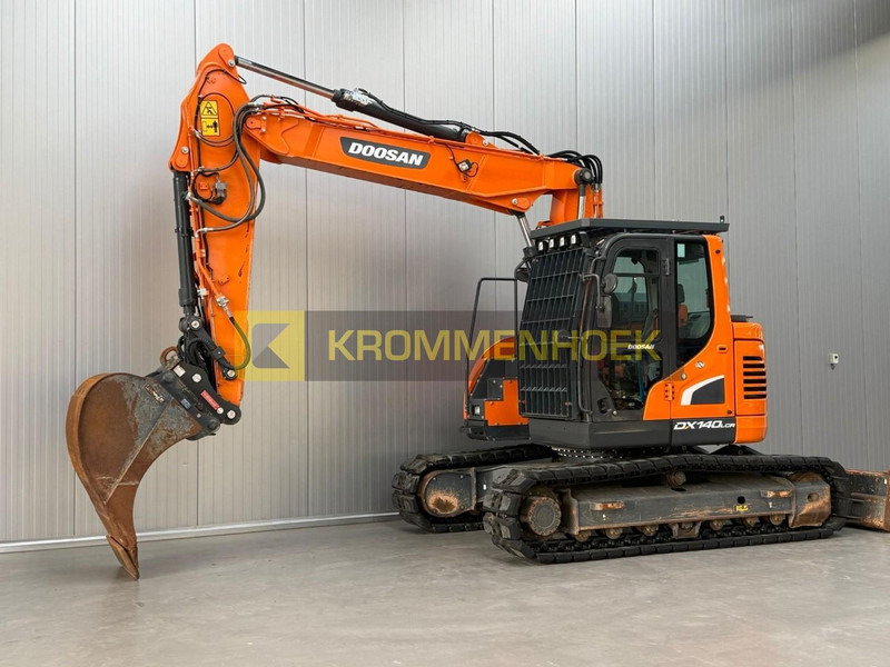 Doosan DX 140 LCR-5 Oilquick - Гусеничный экскаватор: фото 2 Doosan DX 140 LCR-5 Oilquick - Гусеничный экскаватор: фото 2