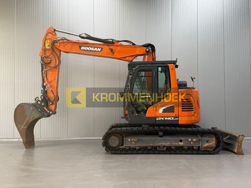Doosan DX 140 LCR-5 Oilquick - Гусеничный экскаватор: фото 1 Doosan DX 140 LCR-5 Oilquick - Гусеничный экскаватор: фото 1