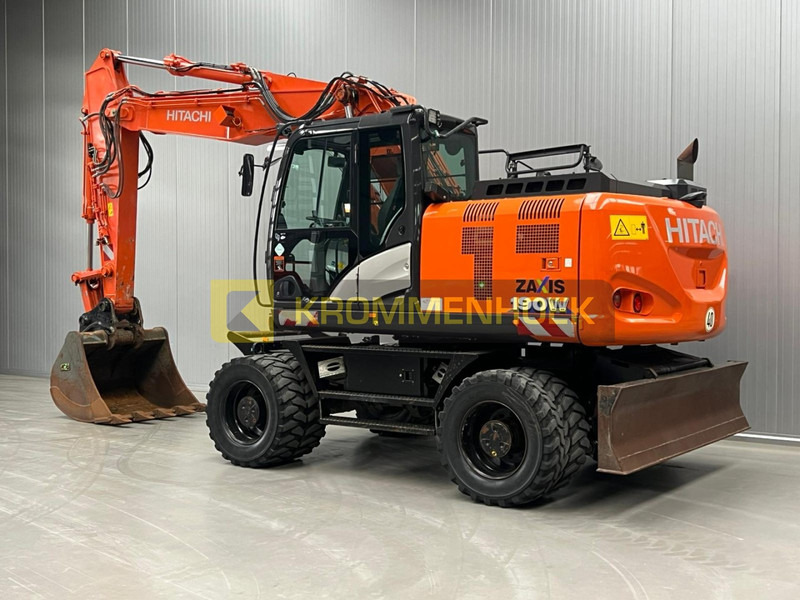 Hitachi ZX 190 W-6 - Колёсный экскаватор: фото 3 Hitachi ZX 190 W-6 - Колёсный экскаватор: фото 3