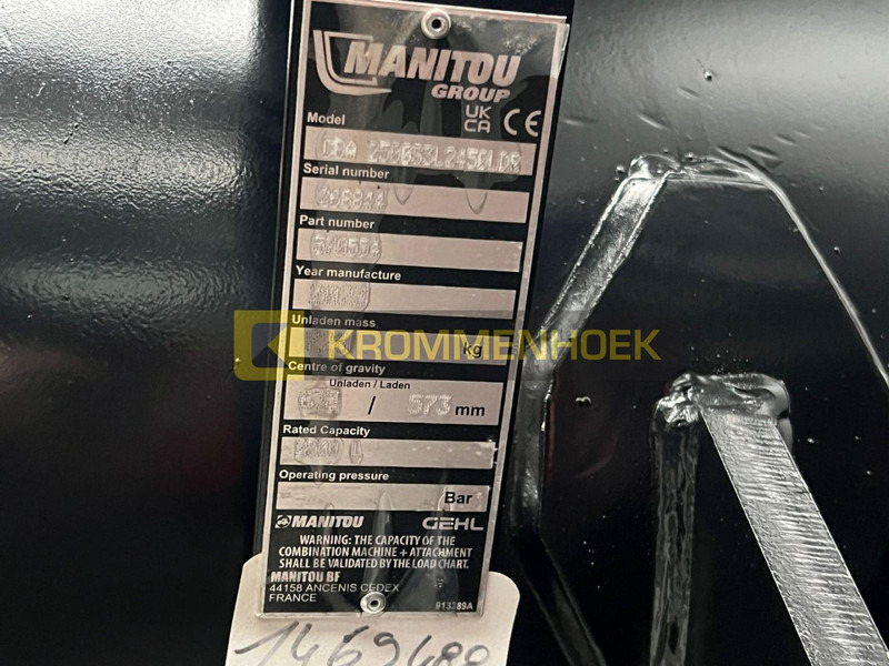 Новый Ковш Manitou CBA 2500: фото 7