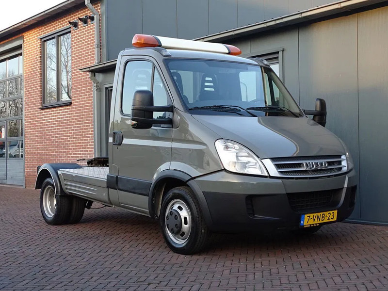 Iveco Daily 35C18 BE TREKKER 3 ZITS EURO 5 12 TON - Тягач: фото 1 Iveco Daily 35C18 BE TREKKER 3 ZITS EURO 5 12 TON - Тягач: фото 1