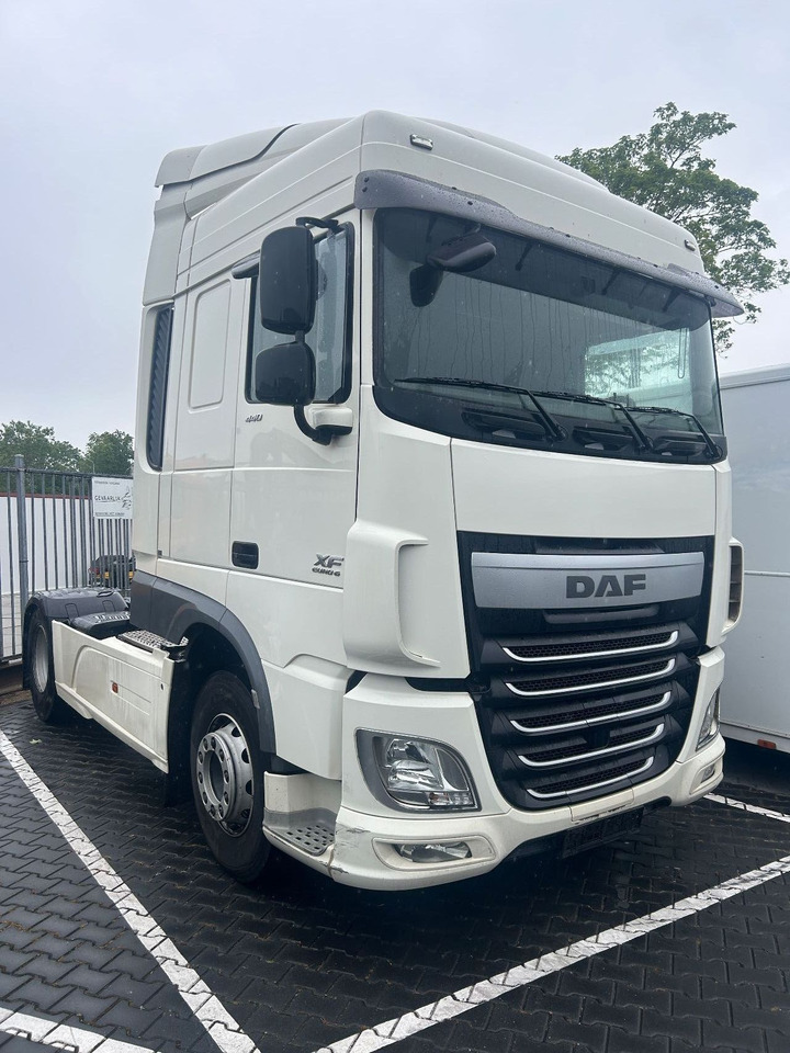 DAF XF 106.440 XF106-440 Space Cab, Full spoilers - Тягач: фото 2 DAF XF 106.440 XF106-440 Space Cab, Full spoilers - Тягач: фото 2