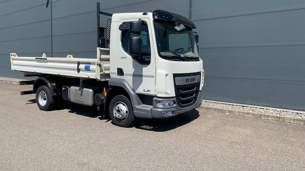 DAF LF 230 FA 7,49 t. Meiller DSK Klima Automatik - Малотоннажный самосвал: фото 1 DAF LF 230 FA 7,49 t. Meiller DSK Klima Automatik - Малотоннажный самосвал: фото 1