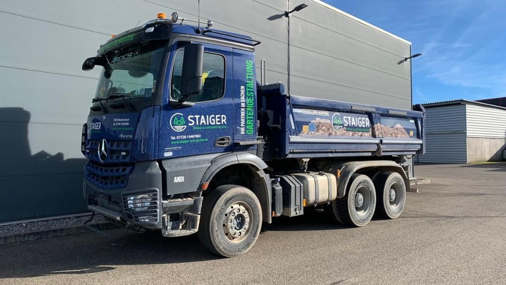 Mercedes-Benz Arocs AHK AUT Kam. KlimaA LM Massage Navi - Самосвал: фото 1 Mercedes-Benz Arocs AHK AUT Kam. KlimaA LM Massage Navi - Самосвал: фото 1