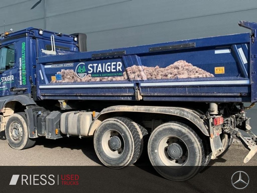 Mercedes-Benz Arocs AHK AUT Kam. KlimaA LM Massage Navi - Самосвал: фото 2 Mercedes-Benz Arocs AHK AUT Kam. KlimaA LM Massage Navi - Самосвал: фото 2