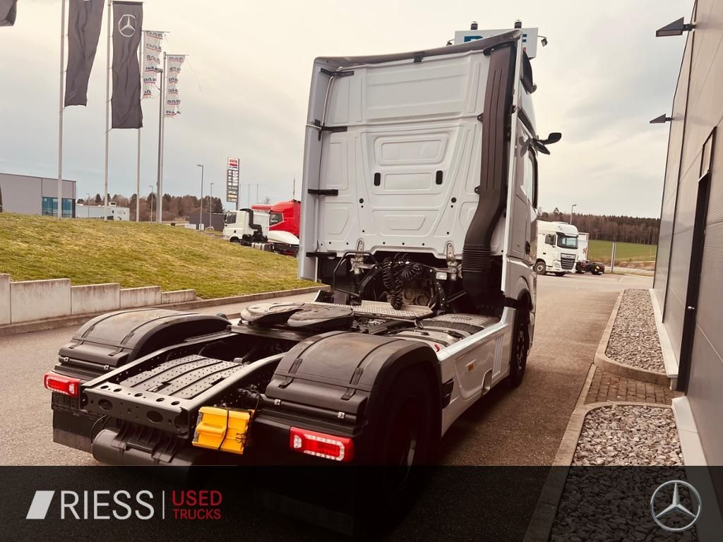 Mercedes-Benz 1851 LS GigaSpace Vollluft BiXenon KlimaA Navi Mercedes-Benz 1851 LS GigaSpace Vollluft BiXenon KlimaA Navi - Тягач: фото 5 Mercedes-Benz 1851 LS GigaSpace Vollluft BiXenon KlimaA Navi Mercedes-Benz 1851 LS GigaSpace Vollluft BiXenon KlimaA Navi - Тягач: фото 5