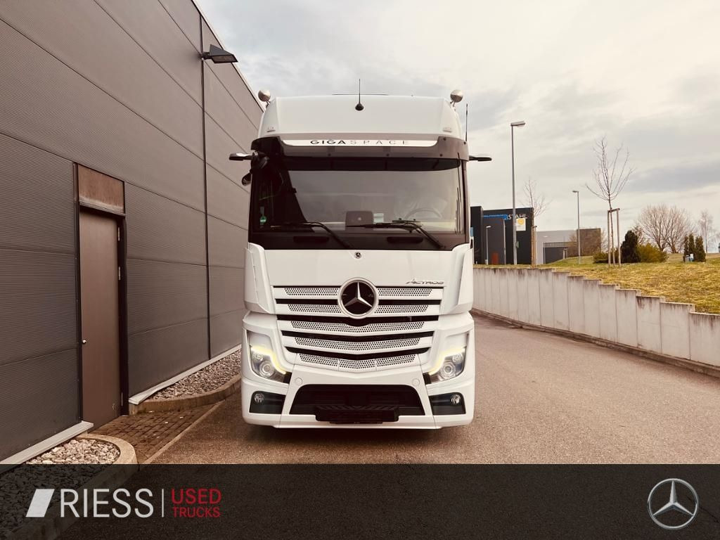 Mercedes-Benz 1851 LS GigaSpace Vollluft BiXenon KlimaA Navi Mercedes-Benz 1851 LS GigaSpace Vollluft BiXenon KlimaA Navi - Тягач: фото 2 Mercedes-Benz 1851 LS GigaSpace Vollluft BiXenon KlimaA Navi Mercedes-Benz 1851 LS GigaSpace Vollluft BiXenon KlimaA Navi - Тягач: фото 2