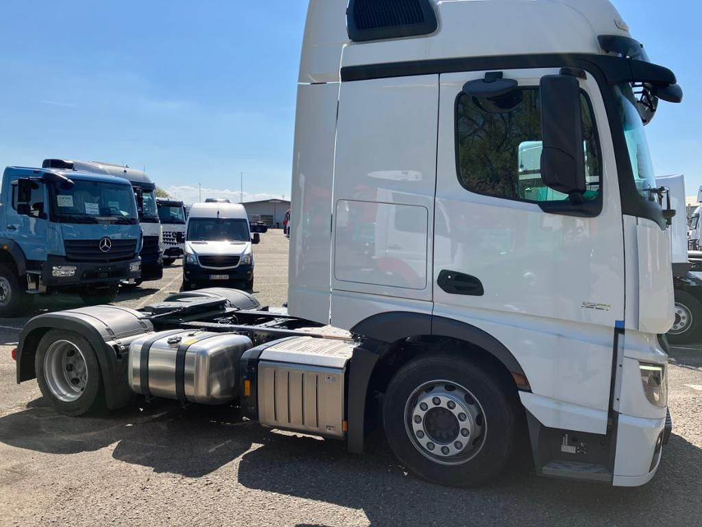 Mercedes-Benz Actros 1851 LS 4x2 - Тягач: фото 3 Mercedes-Benz Actros 1851 LS 4x2 - Тягач: фото 3