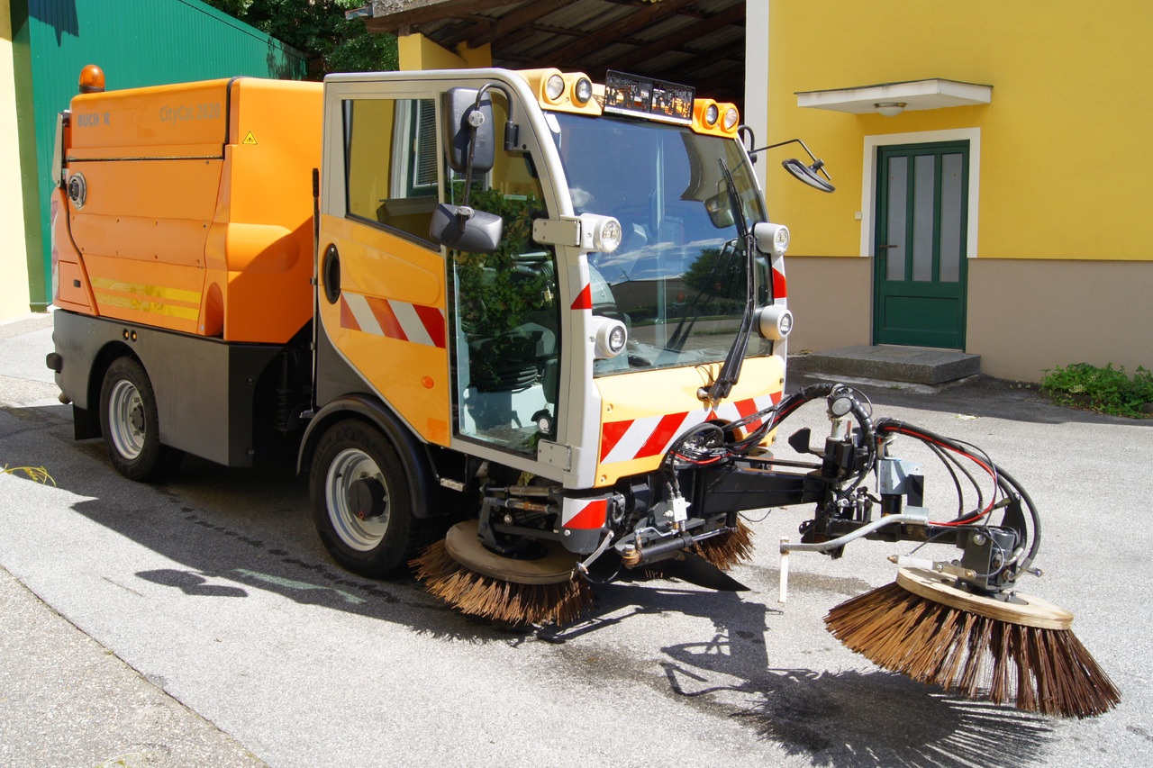 Подметально-уборочная машина BUCHER BUCHER CityCat 2020 XL/Euro 6/L + R Kehrmaschine/Frontbesen: фото 9