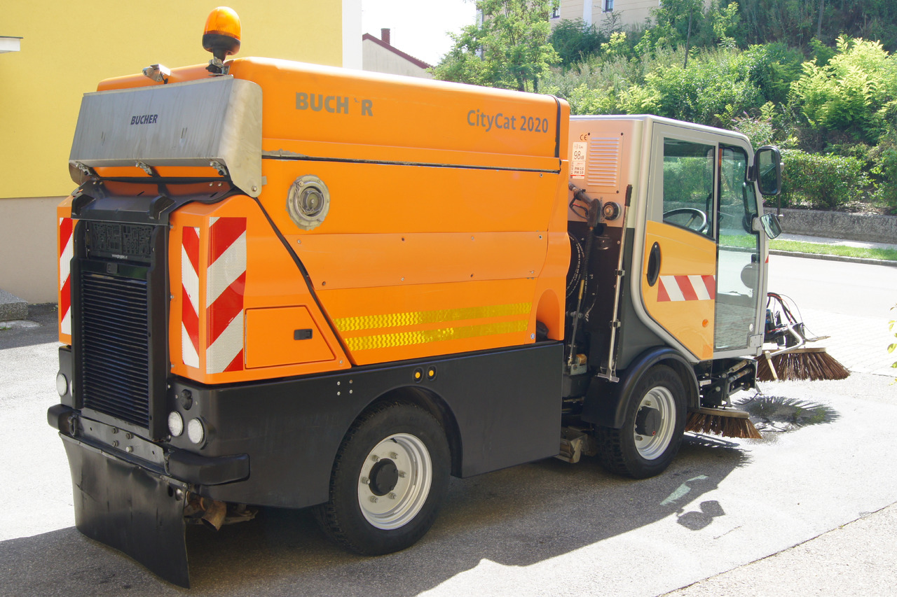 Подметально-уборочная машина BUCHER BUCHER CityCat 2020 XL/Euro 6/L + R Kehrmaschine/Frontbesen: фото 6