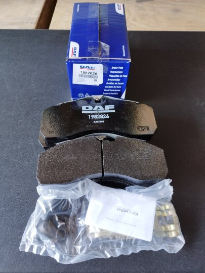 DAF BRAKE PADS 1982826 - Тормозные колодки для Грузовиков: фото 1 DAF BRAKE PADS 1982826 - Тормозные колодки для Грузовиков: фото 1