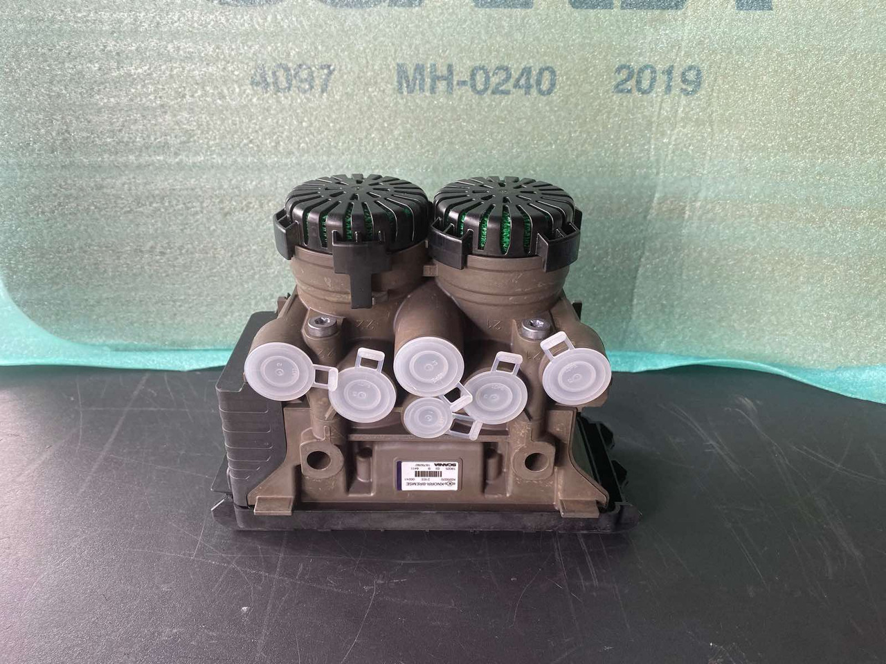 SCANIA AIR VALVE 1879280, 1879275 - Тормозной клапан для Грузовиков: фото 1 SCANIA AIR VALVE 1879280, 1879275 - Тормозной клапан для Грузовиков: фото 1