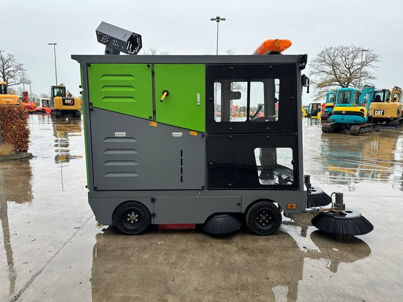 Å koda DY2400 - Подметально-уборочная машина: фото 4 Å koda DY2400 - Подметально-уборочная машина: фото 4