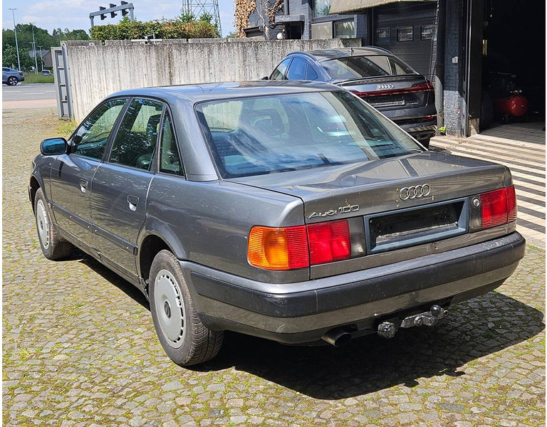 Audi 100 2.4D - Легковой автомобиль: фото 4 Audi 100 2.4D - Легковой автомобиль: фото 4