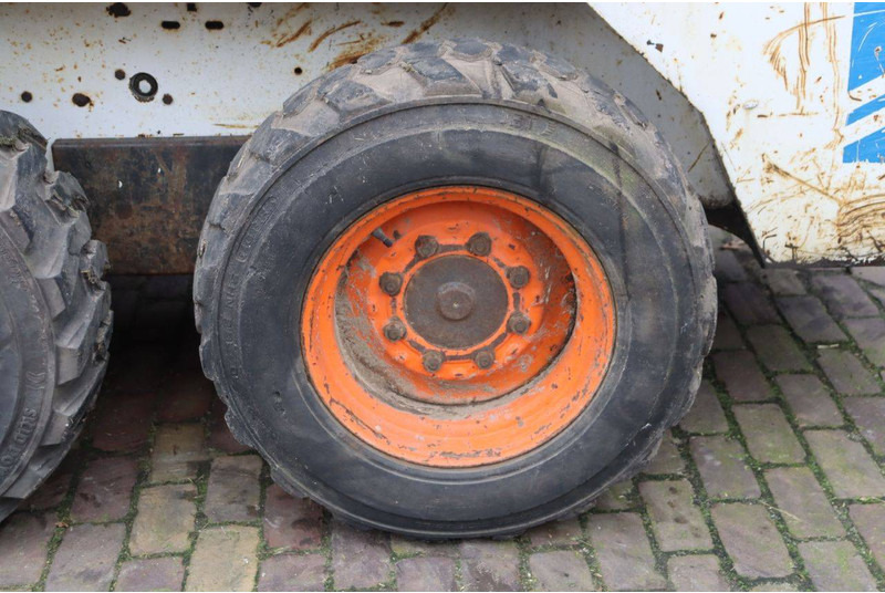 Колёсный погрузчик Bobcat 743: фото 16