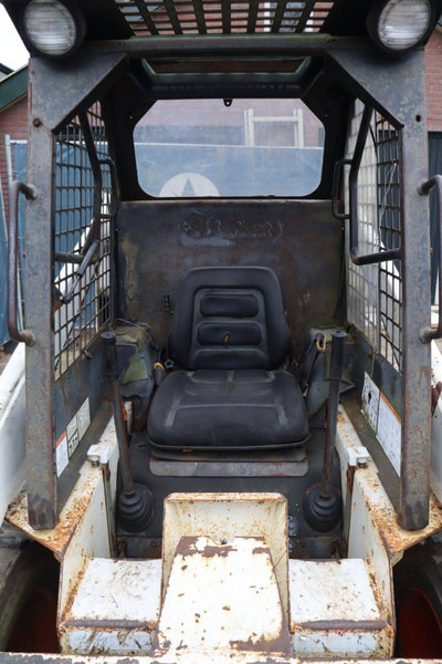 Колёсный погрузчик Bobcat 743: фото 18