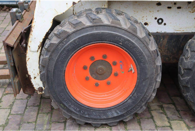 Колёсный погрузчик Bobcat 743: фото 15