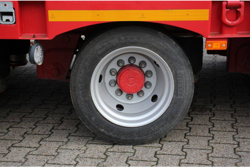 Низкорамный полуприцеп Bodex NN3: фото 15 Низкорамный полуприцеп Bodex NN3: фото 15