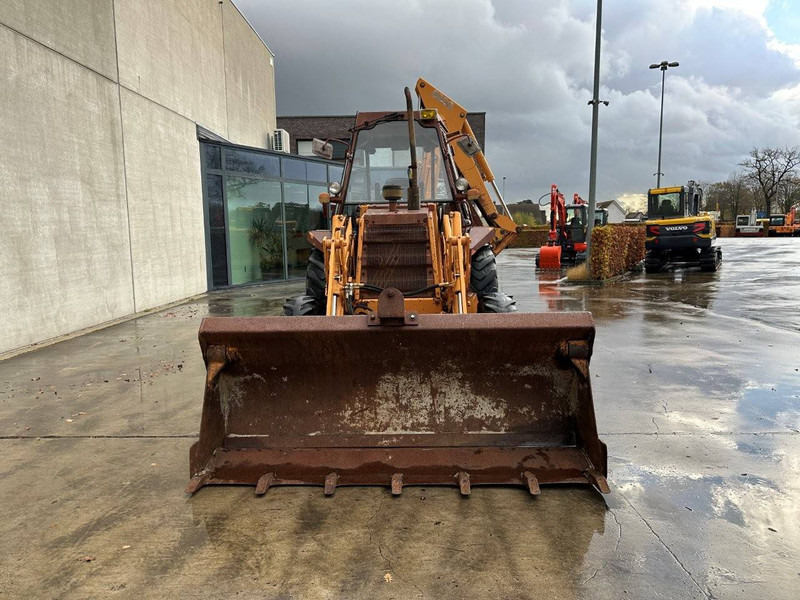 Case 580G - Экскаватор-погрузчик: фото 2 Case 580G - Экскаватор-погрузчик: фото 2