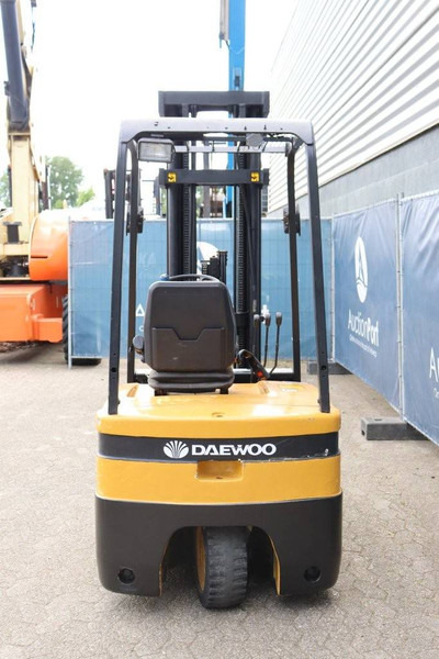 Daewoo B18T2 - Электропогрузчик: фото 4 Daewoo B18T2 - Электропогрузчик: фото 4