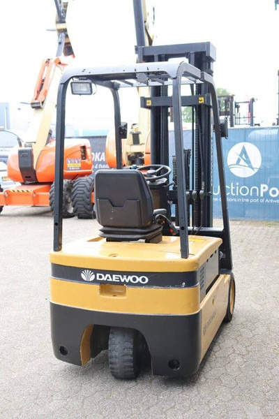 Daewoo B18T2 - Электропогрузчик: фото 5 Daewoo B18T2 - Электропогрузчик: фото 5