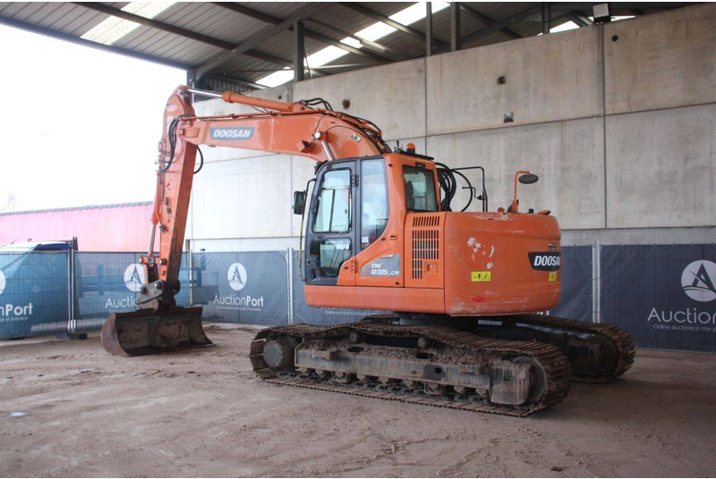 Doosan DX235LCR - Гусеничный экскаватор: фото 3 Doosan DX235LCR - Гусеничный экскаватор: фото 3