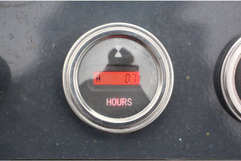 Новый Гусеничный погрузчик EVERFORCE FD-SS4: фото 18 Новый Гусеничный погрузчик EVERFORCE FD-SS4: фото 18