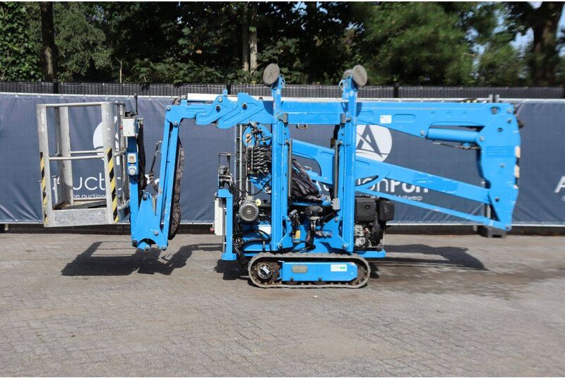 EasyLift R160 - Коленчатый подъемник: фото 2 EasyLift R160 - Коленчатый подъемник: фото 2