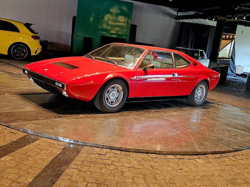 Ferrari DINO 308 GT4 - Легковой автомобиль: фото 2 Ferrari DINO 308 GT4 - Легковой автомобиль: фото 2