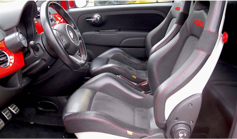 Fiat 500 Abarth Tributo Ferrari (limited 142/200) - Седан: фото 4 Fiat 500 Abarth Tributo Ferrari (limited 142/200) - Седан: фото 4