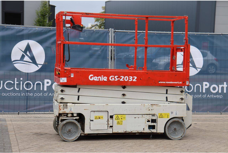 Genie GS-2032 - Ножничный подъемник: фото 1 Genie GS-2032 - Ножничный подъемник: фото 1