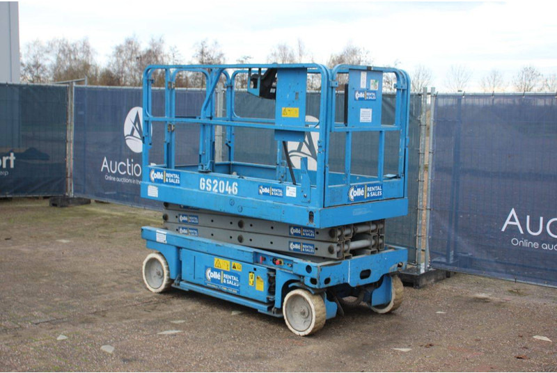 Genie GS-2046 - Ножничный подъемник: фото 3 Genie GS-2046 - Ножничный подъемник: фото 3