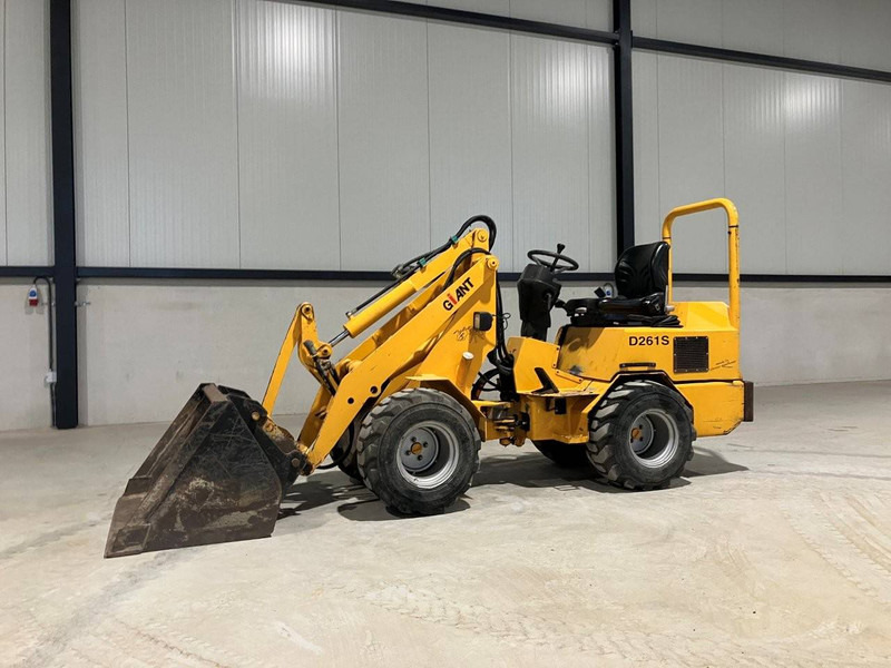 Giant D261S - Колёсный погрузчик: фото 2 Giant D261S - Колёсный погрузчик: фото 2