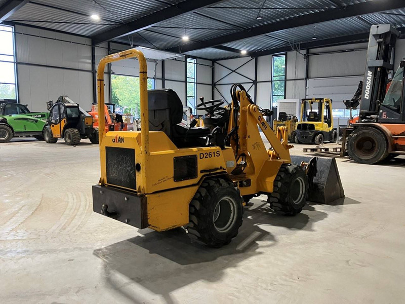 Giant D261S - Колёсный погрузчик: фото 5 Giant D261S - Колёсный погрузчик: фото 5