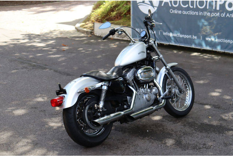 Мотоцикл Harley-Davidson Sportster XL 883 Roadster: фото 6 Мотоцикл Harley-Davidson Sportster XL 883 Roadster: фото 6