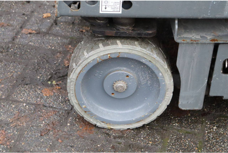 Ножничный подъемник Haulotte OPTIMUM 8AC: фото 11 Ножничный подъемник Haulotte OPTIMUM 8AC: фото 11