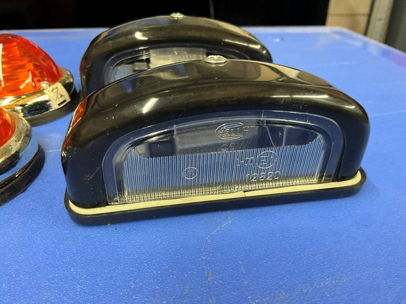 Hella - Прицеп бортовой/ Платформа: фото 3 Hella - Прицеп бортовой/ Платформа: фото 3