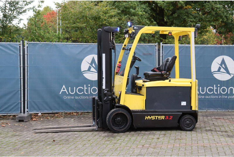 Hyster E3.2XN - Электропогрузчик: фото 1 Hyster E3.2XN - Электропогрузчик: фото 1