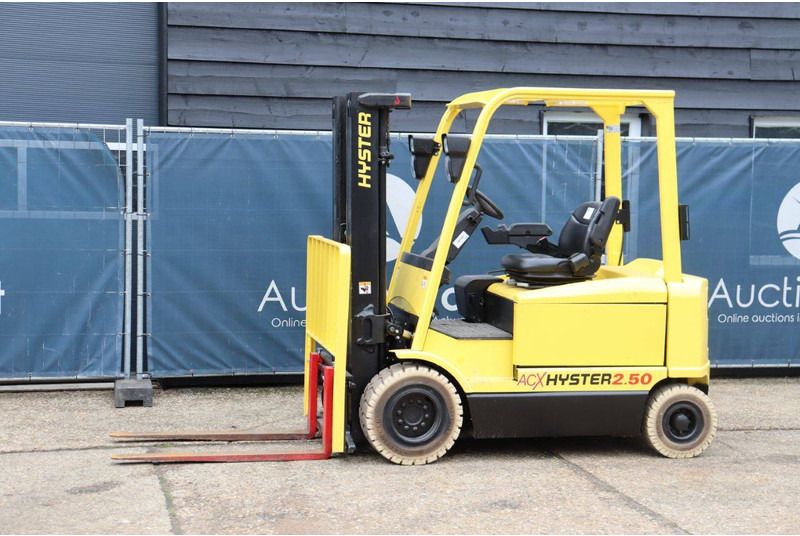 Hyster J2.50XM - Электропогрузчик: фото 1 Hyster J2.50XM - Электропогрузчик: фото 1