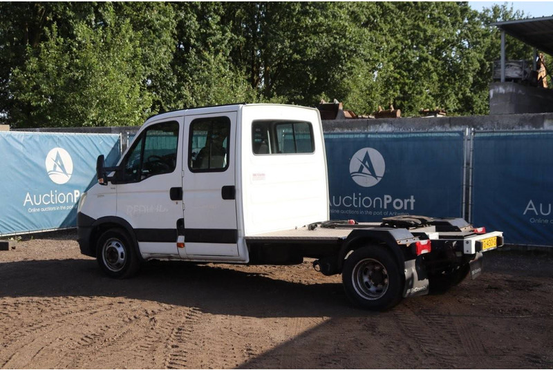 Iveco 35C17 - Грузовик-шасси: фото 3 Iveco 35C17 - Грузовик-шасси: фото 3