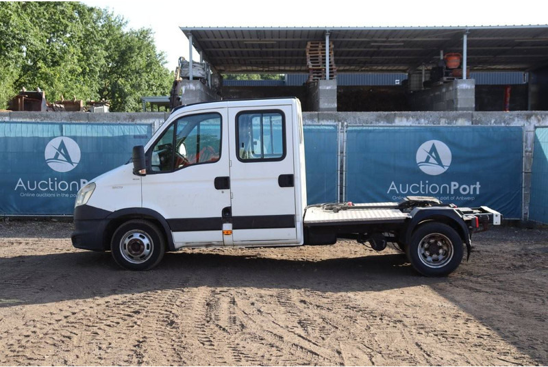 Iveco 35C17 - Грузовик-шасси: фото 2 Iveco 35C17 - Грузовик-шасси: фото 2