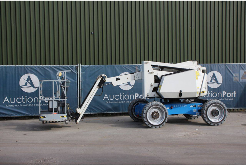 JLG H340AJ - Коленчатый подъемник: фото 1 JLG H340AJ - Коленчатый подъемник: фото 1