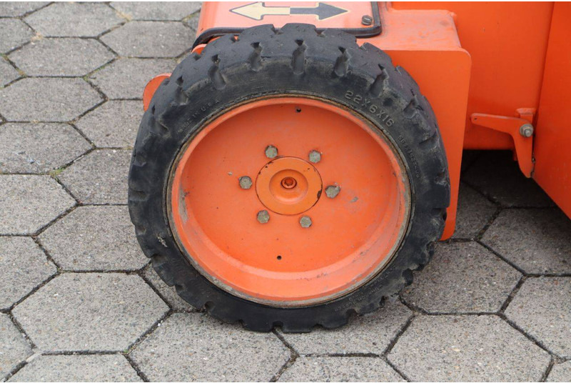 Коленчатый подъемник JLG N40: фото 17 Коленчатый подъемник JLG N40: фото 17