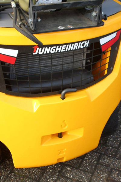 Газовый погрузчик Jungheinrich TFG320s: фото 19 Газовый погрузчик Jungheinrich TFG320s: фото 19